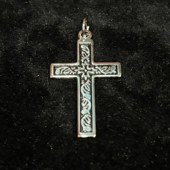 Vintage Silver Tone W/ Black Enamel Religious Cross Crucifix Necklace Pendant - Picture 1 of 3